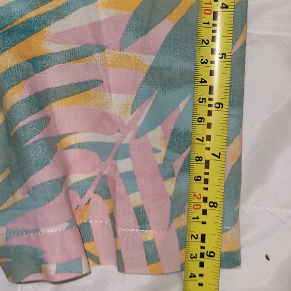 80s Flower Shirt, Unisex, SM - Picture 5 of 9